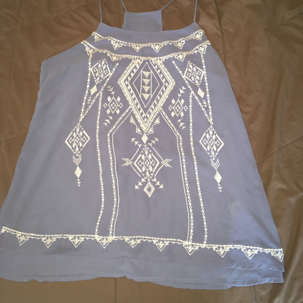 Embroidered Tank Top - Picture 2 of 6